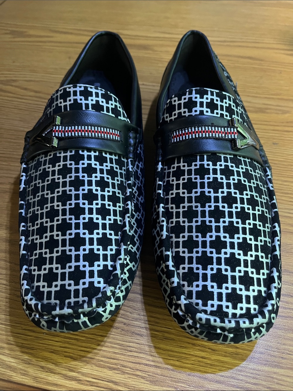 Robert David Vette  Black & White Patterned Slip-On Loafers size 10.5